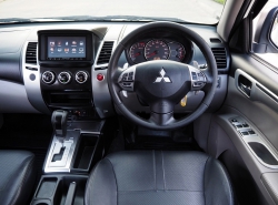 รถมือสอง MITSUBISHI PAJERO SPORT ปี 2012 สีขาว