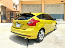 รถมือสอง FORD FOCUS ปี 2013  สีเหลือง