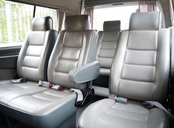รถมือสอง NISSAN URVAN ปี 2011 สีเทา