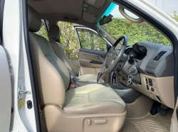 รถมือสอง TOYOTA FORTUNER ปี 2013 สีขาว