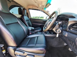 รถมือสอง TOYOTA HILUX REVO ปี 2017 สีบรอนซ์