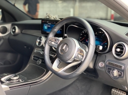 รถมือสอง MERCEDES-BENZ C-CLASS C300 ปี 2020 สีขาว