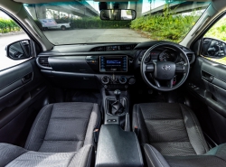 รถมือสอง TOYOTA HILUX REVO ปี 2019 สีดำ