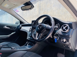 รถมือสอง MERCEDES-BENZ GLA-CLASS GLA200 ปี 2015 สีขาว