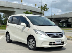 รถมือสอง HONDA FREED ปี 2013 สีขาว