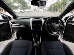 รถมือสอง TOYOTA YARIS ปี 2017 สีขาว