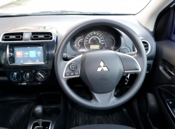 รถมือสอง MITSUBISHI AIRTREK ปี 2016 สีขาว