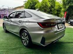 รถมือสอง TOYOTA YARIS ปี 2023 สีเทา