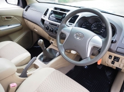 รถมือสอง TOYOTA HILUX VIGO ปี 2011 สีบรอนซ์
