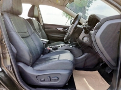 รถมือสอง NISSAN X-TRAIL ปี 2015 สีดำ