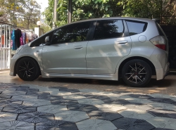รถมือสอง HONDA JAZZ ปี 2009 สีบรอนซ์