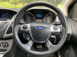 รถมือสอง FORD FOCUS ปี 2013 สีน้ำเงิน