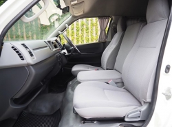 รถมือสอง TOYOTA HIACE ปี 2009 สีขาว