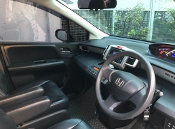 รถมือสอง HONDA FREED ปี 2013 สีดำ