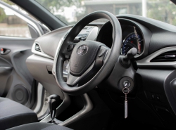 รถมือสอง TOYOTA YARIS ปี 2017 สีขาว