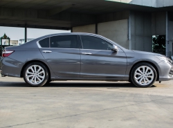 รถมือสอง HONDA ACCORD ปี 2017 สีเทา
