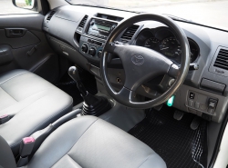 รถมือสอง TOYOTA HILUX VIGO ปี 2013 สีขาว