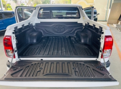 รถมือสอง TOYOTA HILUX REVO ปี 2017 สีขาว