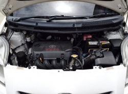 รถมือสอง TOYOTA YARIS ปี 2010 สีขาว