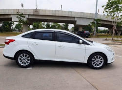 รถมือสอง FORD FOCUS ปี 2015 สีขาว