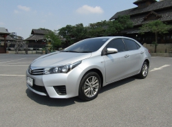 รถมือสอง TOYOTA COROLLA ALTIS ปี 2015 สีบรอนซ์