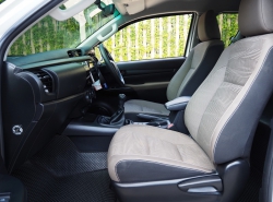 รถมือสอง TOYOTA HILUX REVO ปี 2018 สีขาว