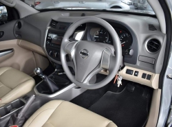 รถมือสอง NISSAN NP 300 NAVARA ปี 2018 สีบรอนซ์