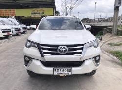 รถมือสอง TOYOTA FORTUNER ปี 2017 สีขาว