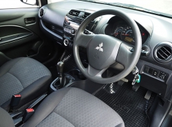 รถมือสอง MITSUBISHI MIRAGE ปี 2012 สีดำ