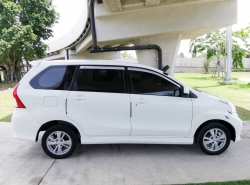 รถมือสอง TOYOTA AVANZA ปี 2012 สีขาว