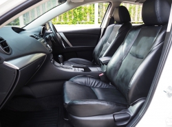 รถมือสอง MAZDA 3 ปี 2012 สีขาว