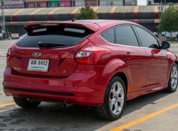 รถมือสอง FORD FOCUS ปี 2012 สีแดง