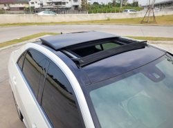 รถมือสอง MERCEDES-BENZ E-CLASS E200 CGI ปี 2012 สีขาว