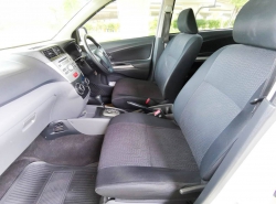 รถมือสอง TOYOTA AVANZA ปี 2012 สีขาว