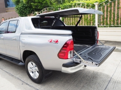 รถมือสอง TOYOTA HILUX REVO ปี 2017 สีเทา