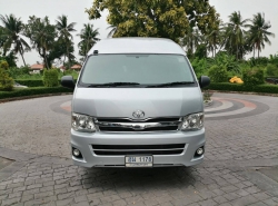 TOYOTA HIACE ปี 2013