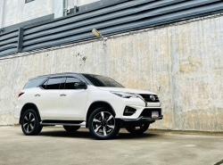 TOYOTA FORTUNER ปี 2020