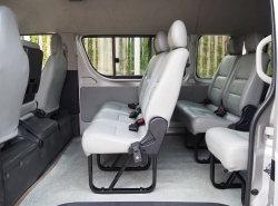 รถมือสอง TOYOTA HIACE ปี 2013 สีเทา