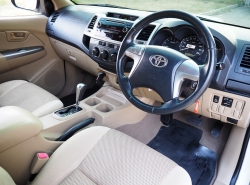 รถมือสอง TOYOTA HILUX VIGO ปี 2015 สีขาว