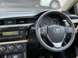 รถมือสอง TOYOTA COROLLA ALTIS ปี 2016 สีขาว