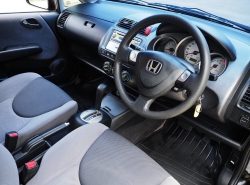 รถมือสอง HONDA JAZZ ปี 2004 สีดำ