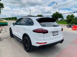 รถมือสอง PORSCHE CAYENNE ปี 2017 สีขาว
