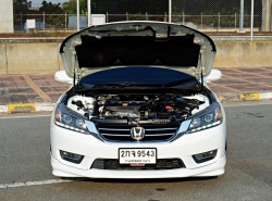 รถมือสอง HONDA ACCORD ปี 2013 สีขาว