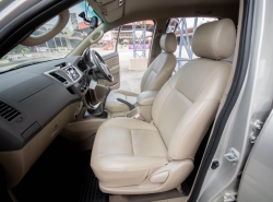 รถมือสอง TOYOTA HILUX VIGO ปี 2013 สีเทา