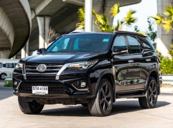 รถมือสอง TOYOTA FORTUNER ปี 2016 สีดำ