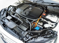 รถมือสอง MERCEDES-BENZ E-CLASS E300 ปี 2015 สีขาว