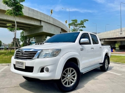 TOYOTA HILUX VIGO ปี 2013