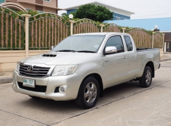 TOYOTA HILUX VIGO ปี 2011