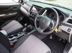 รถมือสอง MITSUBISHI TRITON ปี 2017 สีเทา