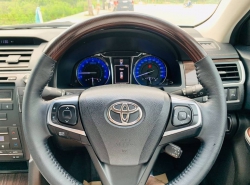 รถมือสอง TOYOTA CAMRY ปี 2017 สีเทา